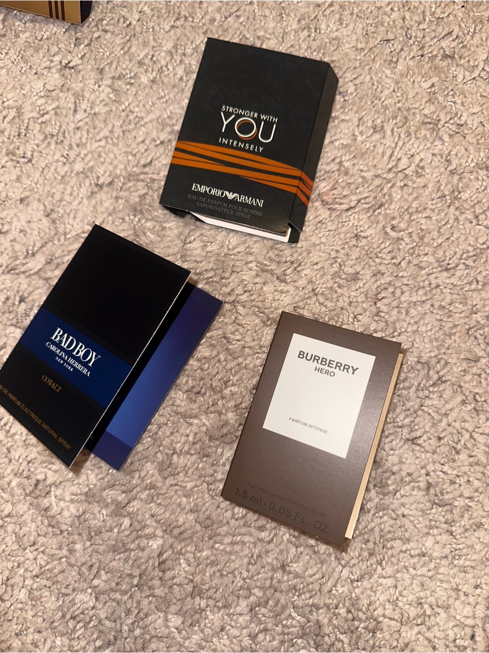 Burberry Hero and others Intense Sample Card - Brown & White